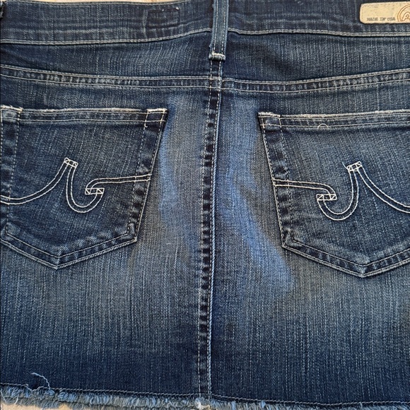 AG JEANS A-LINE MINI SKIRT MEDIUM WASH W/FIVE POCKET DESIGN AND FRAYED HEM SZ 28 - Picture 4 of 9